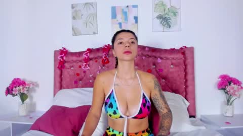 Snapshot of salo_guzman chatting on March 12, 2025, 10:48 am Salo online show from March 12, 2025, 10:48 am