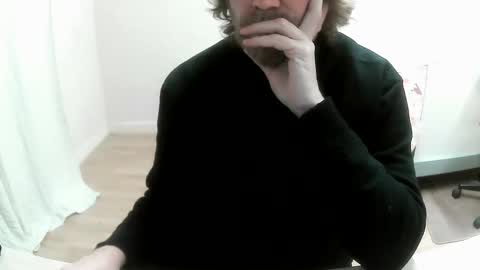 Snapshot of saltimbanquier chatting on December 3, 2024, 8:05 am Saltimbanquier Salt ou Banquier online show from December 3, 2024, 8:05 am