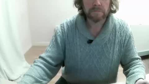 Snapshot of saltimbanquier chatting on December 19, 2024, 2:13 pm Saltimbanquier Salt ou Banquier online show from December 19, 2024, 2:13 pm