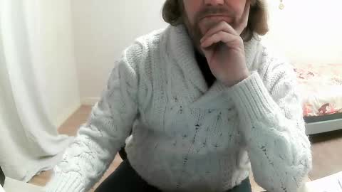 Snapshot of saltimbanquier chatting on January 19, 2025, 12:39 pm Saltimbanquier Salt ou Banquier online show from January 19, 2025, 12:39 pm