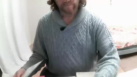 Snapshot of saltimbanquier chatting on February 24, 2025, 7:33 am Saltimbanquier Salt ou Banquier online show from February 24, 2025, 7:33 am