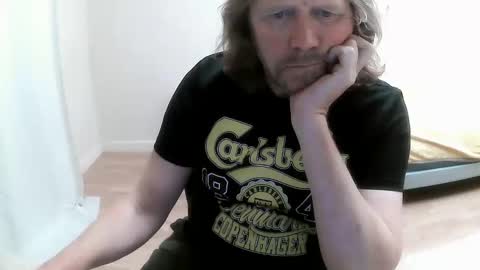 Snapshot of saltimbanquier chatting on September 9, 2025, 3:11 pm Saltimbanquier Salt ou Banquier online show from September 9, 2025, 3:11 pm