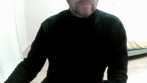 Snapshot of saltimbanquier chatting on September 16, 2025, 12:28 pm Saltimbanquier Salt ou Banquier online show from September 16, 2025, 12:28 pm