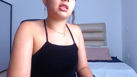 Snapshot of samantha__hot0 chatting on February 12, 2025, 7:02 pm Sammy online show from February 12, 2025, 7:02 pm