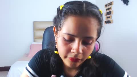 Snapshot of samantha__hot0 chatting on February 19, 2025, 7:05 pm Sammy online show from February 19, 2025, 7:05 pm