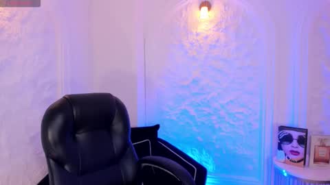 Samantha Klein online show from September 17, 2025, 2:57 am