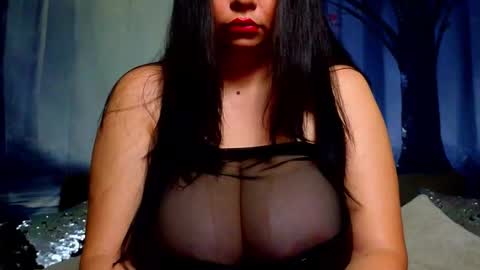 Snapshot of samiraevans chatting on February 19, 2026, 9:33 pm online show from February 19, 2026, 9:33 pm