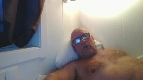 sandnesrune523 online show from March 10, 2026, 5:34 am