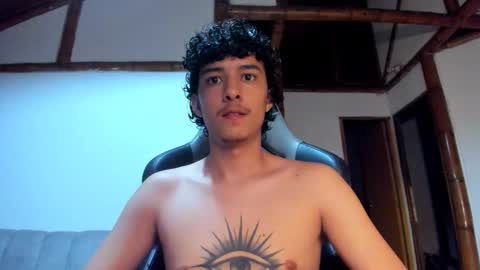 santi_twink19 online show from February 23, 2026, 3:04 am