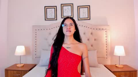 Snapshot of sara_secrets chatting on January 8, 2026, 12:29 pm SARA SANTACRUZ online show from January 8, 2026, 12:29 pm