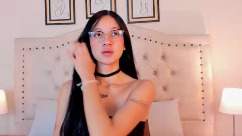 Snapshot of sara_secrets chatting on January 10, 2026, 12:29 pm SARA SANTACRUZ online show from January 10, 2026, 12:29 pm