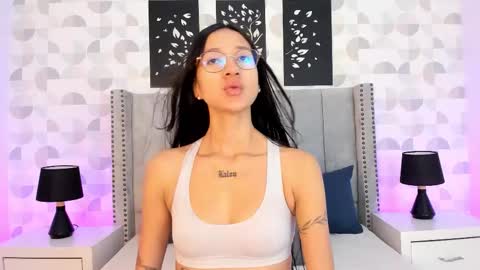 Snapshot of sara_secrets chatting on February 2, 2026, 1:10 pm SARA SANTACRUZ online show from February 2, 2026, 1:10 pm