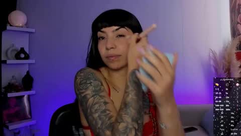 Sara online show from September 16, 2025, 4:52 pm