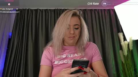 Snapshot of sarahjadore chatting on March 11, 2025, 7:47 pm Sarahjadore online show from March 11, 2025, 7:47 pm