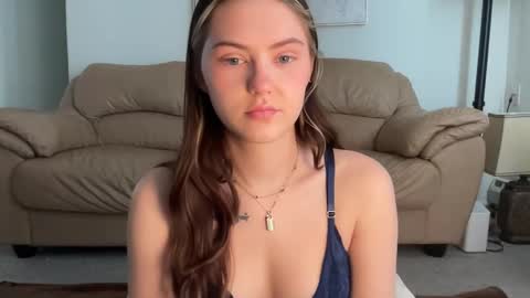 SarahxOliver online show from February 24, 2026, 4:05 pm