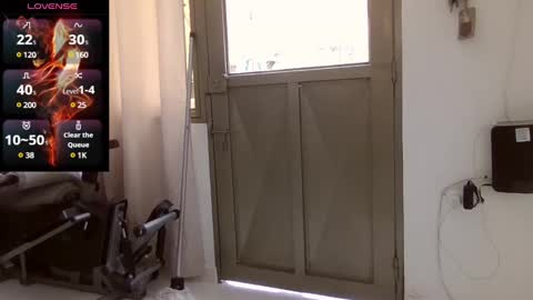 Snapshot of saramartinez100 chatting on February 9, 2025, 5:43 pm sara martinez online show from February 9, 2025, 5:43 pm