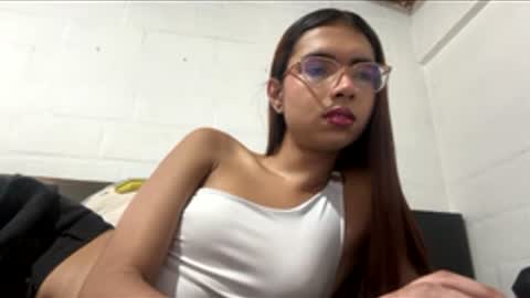 Snapshot of sarasaenz999 chatting on February 27, 2026, 9:37 pm sarasaenz999 online show from February 27, 2026, 9:37 pm