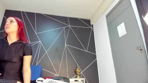 Snapshot of sarenlux chatting on February 17, 2026, 11:40 am Baby Saren online show from February 17, 2026, 11:40 am