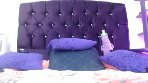 Snapshot of sarita_multisquirt chatting on February 18, 2026, 10:50 pm Sara online show from February 18, 2026, 10:50 pm