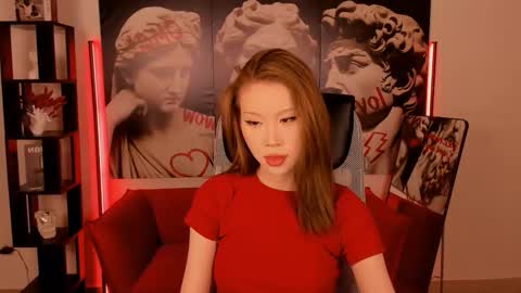 Snapshot of sarrahrice chatting on February 17, 2026, 5:19 pm SarahRice online show from February 17, 2026, 5:19 pm