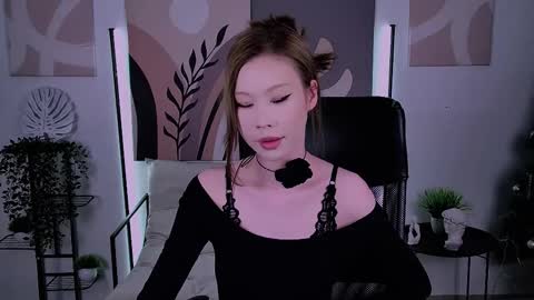 Snapshot of sarrahrice chatting on February 20, 2026, 5:35 pm SarahRice online show from February 20, 2026, 5:35 pm