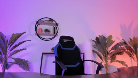 Snapshot of save_the_qween chatting on January 10, 2025, 8:40 am save the qween online show from January 10, 2025, 8:40 am