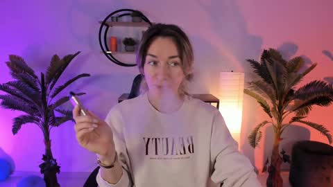 Snapshot of save_the_qween chatting on January 11, 2025, 8:11 am save the qween online show from January 11, 2025, 8:11 am