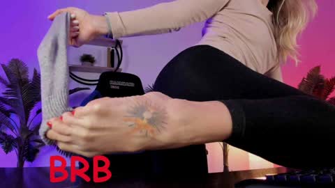 Snapshot of save_the_qween chatting on January 13, 2025, 8:15 am save the qween online show from January 13, 2025, 8:15 am