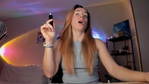 Snapshot of save_the_qween chatting on November 5, 2025, 5:40 am save the qween online show from November 5, 2025, 5:40 am