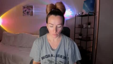 Snapshot of save_the_qween chatting on November 8, 2025, 10:48 am save the qween online show from November 8, 2025, 10:48 am