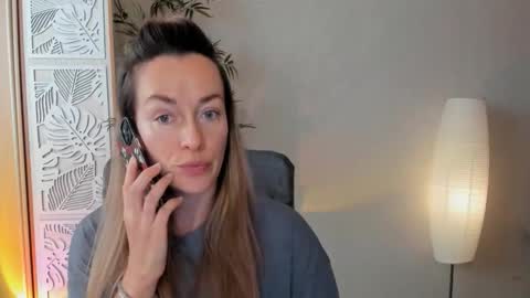 Snapshot of save_the_qween chatting on February 6, 2026, 6:18 am save the qween online show from February 6, 2026, 6:18 am