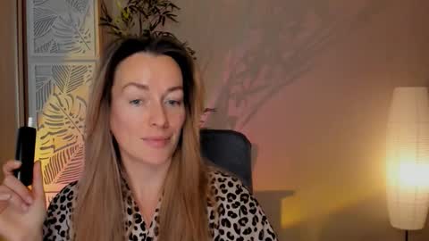 Snapshot of save_the_qween chatting on February 13, 2026, 7:15 am save the qween online show from February 13, 2026, 7:15 am