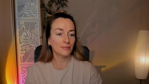 Snapshot of save_the_qween chatting on February 21, 2026, 6:36 am save the qween online show from February 21, 2026, 6:36 am