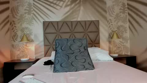 Snapshot of scarleett22 chatting on January 17, 2026, 7:50 pm Scarleet online show from January 17, 2026, 7:50 pm