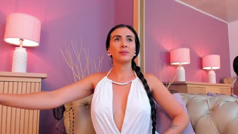 Snapshot of scarlet_edwars chatting on January 24, 2025, 12:10 pm Scarlet Edwars online show from January 24, 2025, 12:10 pm