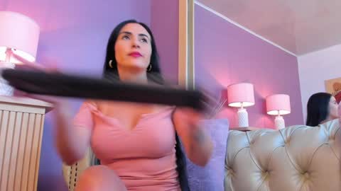 Snapshot of scarlet_edwars chatting on January 29, 2025, 12:02 pm Scarlet Edwars online show from January 29, 2025, 12:02 pm