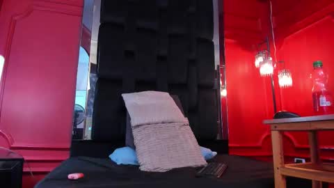 Snapshot of scarlet_edwars chatting on October 9, 2025, 6:39 pm Scarlet Edwars online show from October 9, 2025, 6:39 pm