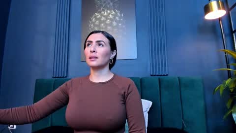 Snapshot of scarlet_edwars chatting on February 18, 2026, 12:01 pm Scarlet Edwars online show from February 18, 2026, 12:01 pm