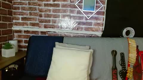 Scarlet online show from February 7, 2026, 11:52 pm