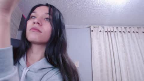 Snapshot of scarlett_vonrose chatting on October 11, 2025, 4:05 pm Scarlett Von Rose online show from October 11, 2025, 4:05 pm