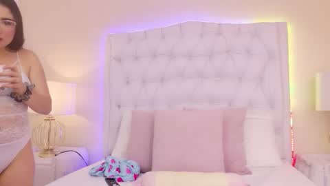 Scarlett Petrova online show from February 7, 2026, 11:36 am