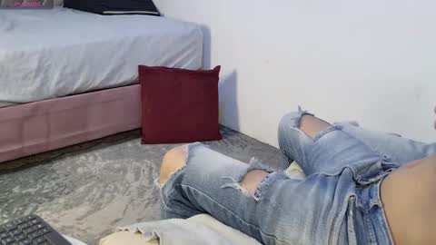 Snapshot of sebas_n_aly chatting on February 28, 2026, 3:29 am ely online show from February 28, 2026, 3:29 am