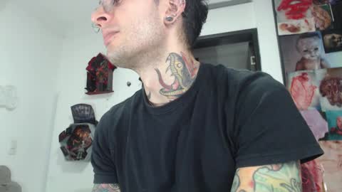 Snapshot of sebasbigdick_ chatting on February 25, 2025, 4:03 am spityio instagram online show from February 25, 2025, 4:03 am