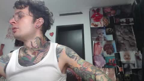 Snapshot of sebasbigdick_ chatting on October 19, 2025, 6:36 am spityio instagram online show from October 19, 2025, 6:36 am