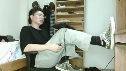 Snapshot of sebasslops chatting on February 19, 2025, 7:39 am Sebas online show from February 19, 2025, 7:39 am