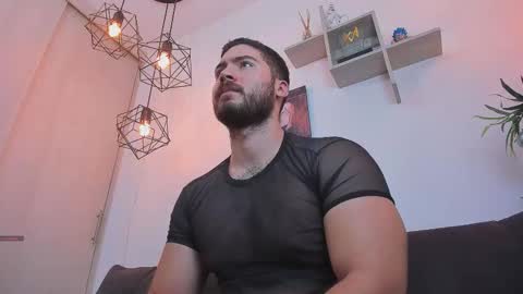 Snapshot of sebastianvilla__ chatting on February 16, 2026, 3:19 pm Instagram jeanpaulfit online show from February 16, 2026, 3:19 pm