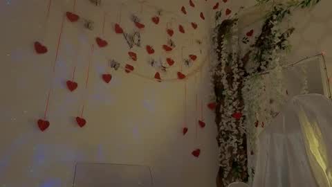 Snapshot of seductive_flower chatting on February 22, 2026, 10:58 am Mali online show from February 22, 2026, 10:58 am