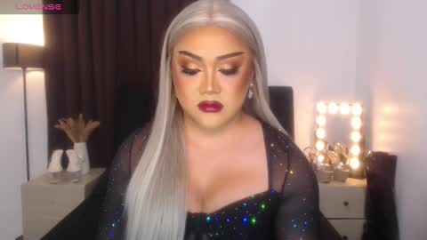 Snapshot of seductivelolalola chatting on February 20, 2025, 1:46 am Natalie Mefford online show from February 20, 2025, 1:46 am