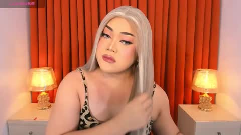 Snapshot of seductivelolalola chatting on February 27, 2025, 12:23 pm Natalie Mefford online show from February 27, 2025, 12:23 pm