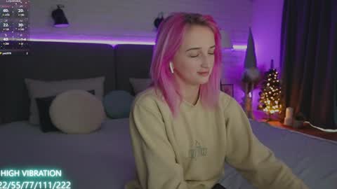 Selena Lily online show from January 22, 2025, 12:49 pm